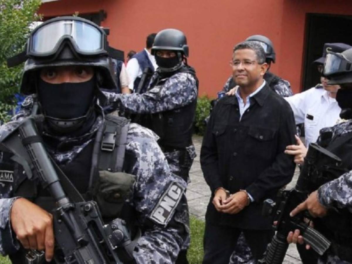 Expresidente Flores trasladado a prisión de División Antinarcóticos