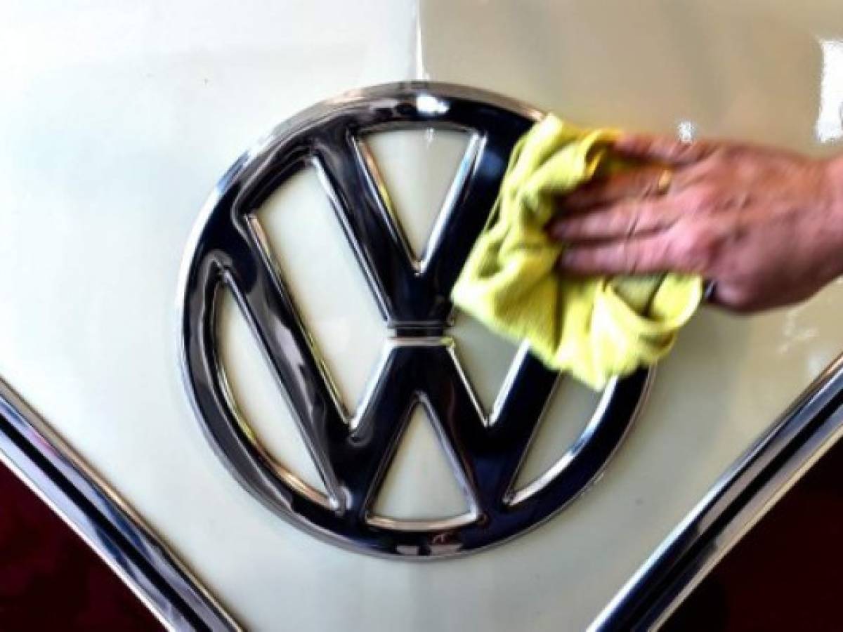 VW compra proveedor de pagos móviles de estacionamiento