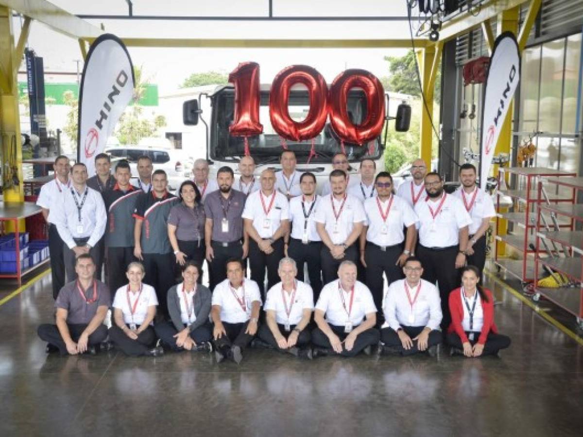 Costa Rica: Grupo Purdy Motor ensambló camión HINO número 100
