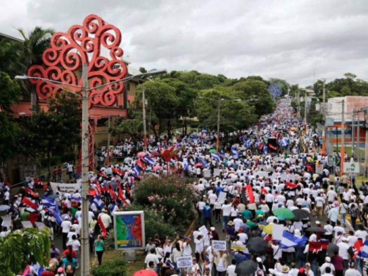 Los simpatizantes de Daniel Ortega también salieron a la calle en la marcha 'Víctimas del terorismo' demandando prisión y castigo para los opositores.