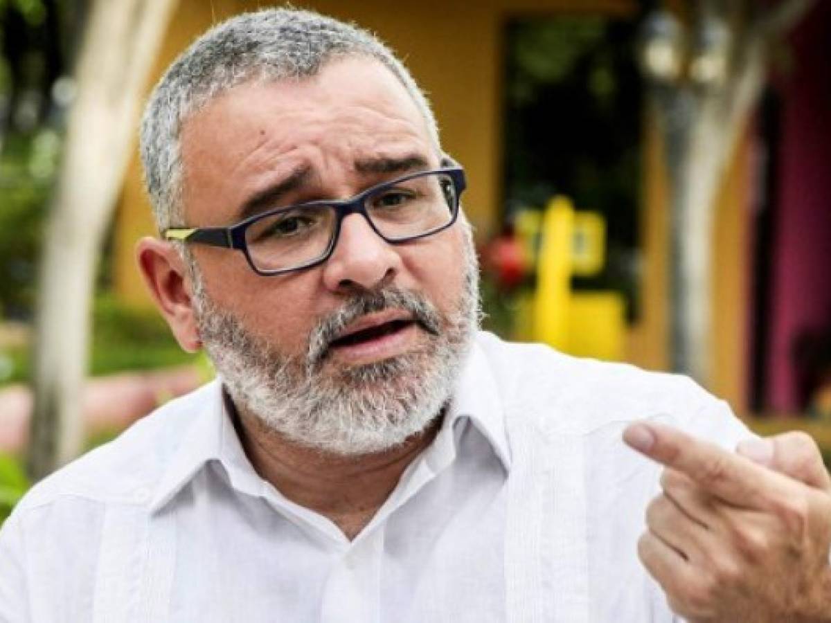 El Salvador: Expresidente Funes y su hijo, asilados en Nicaragua, reciben salario del gobierno de Ortega