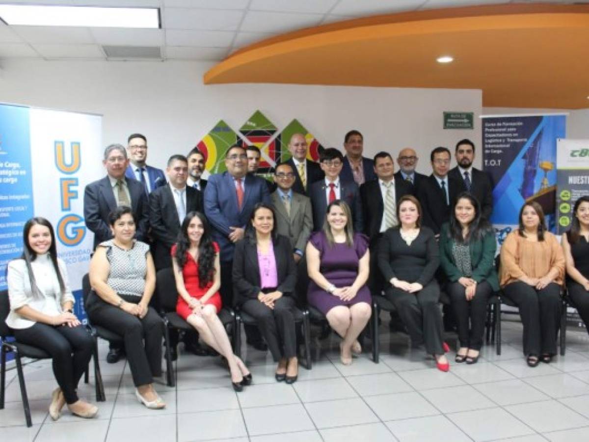El Salvador: Inicia formación de primeros capacitadores en logística y transporte internacional con estándares FIATA