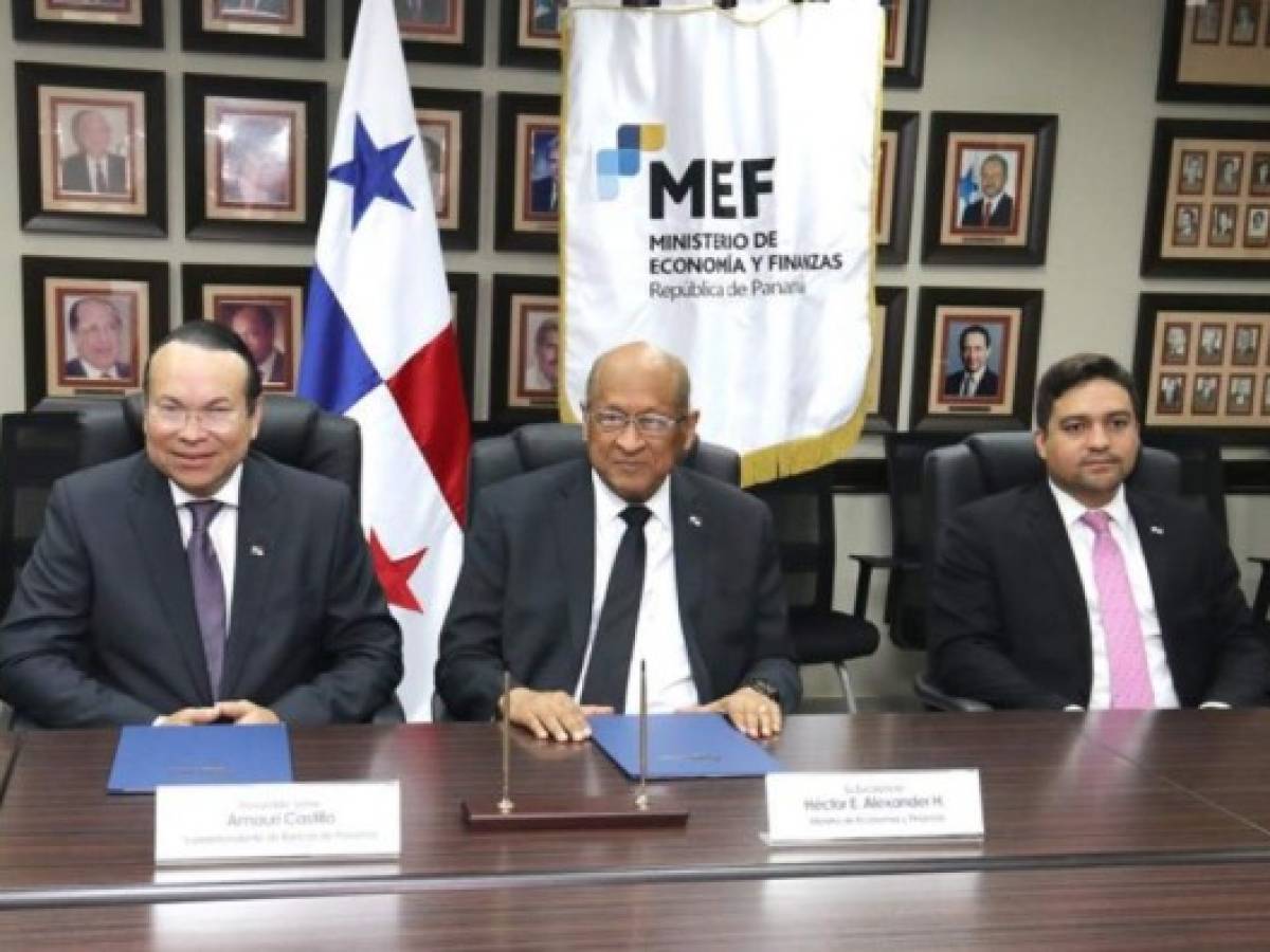 Panamá: Amauri Castillo asume como superintendente de Bancos