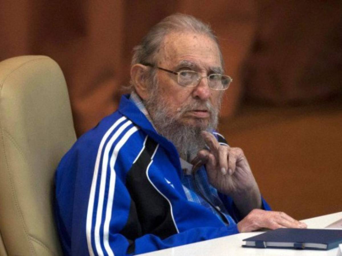 Fidel Castro defiende legado comunista en discurso con aires de despedida