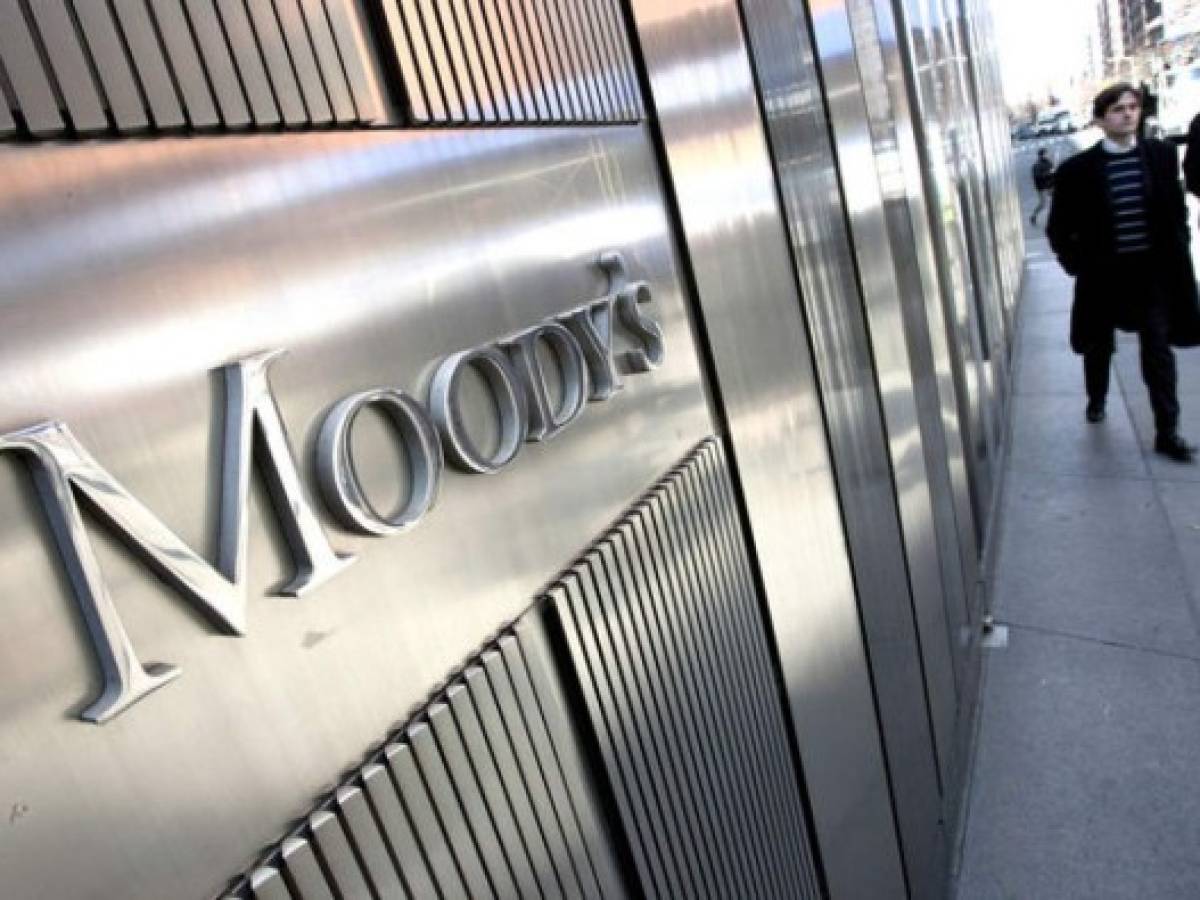 Multan a Moody's por mal uso de sus calificaciones