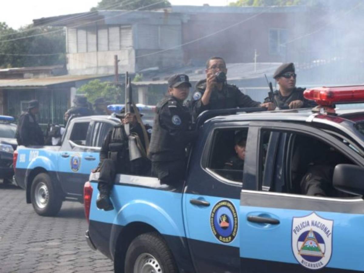 Nicaragua: Policía reprime a marcha de la oposición