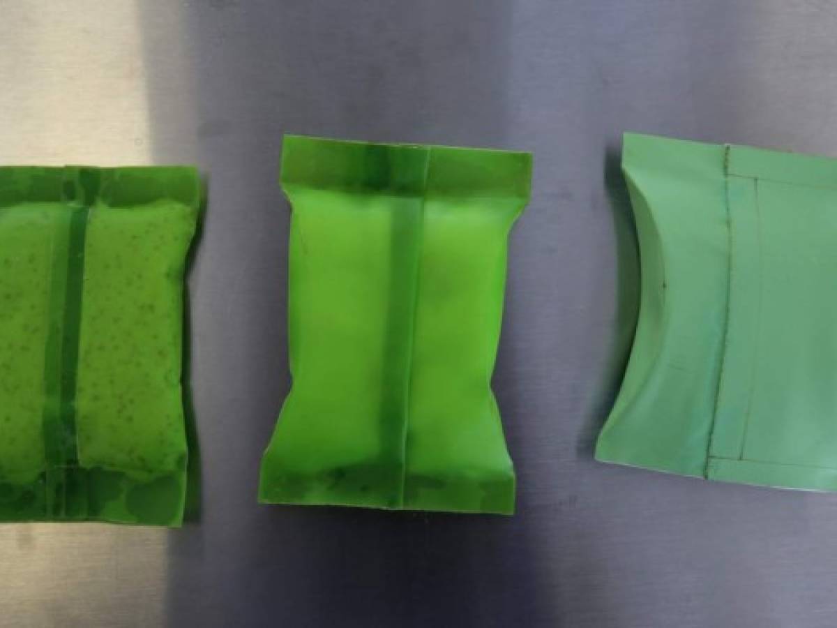 Pascoe espera obtener antes de terminar el año la patente del plástico para después buscar su producción en masa. Pascoe espera obtener antes de terminar el año la patente del plástico para después buscar su producción en masa.
