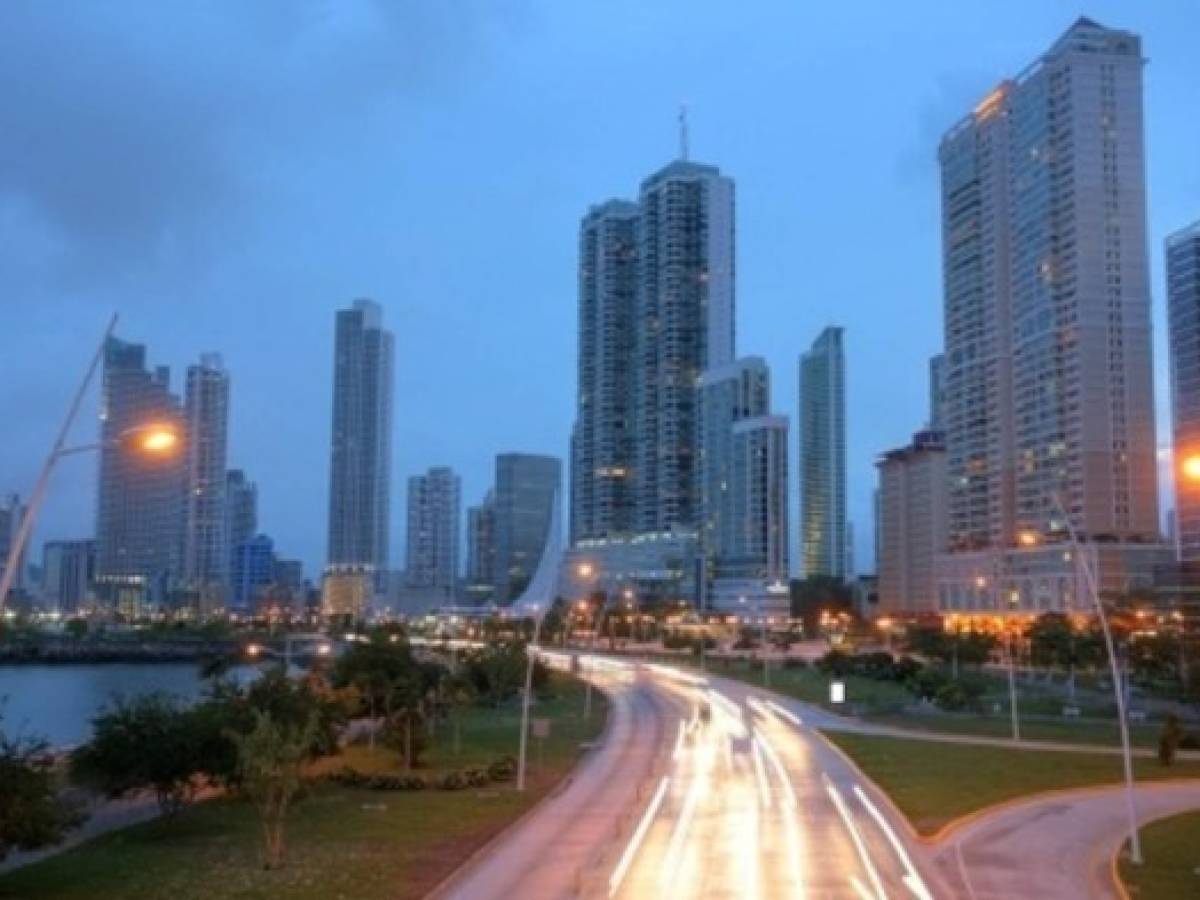 Panamá proyecta expansión económica de 6,5% a 7%
