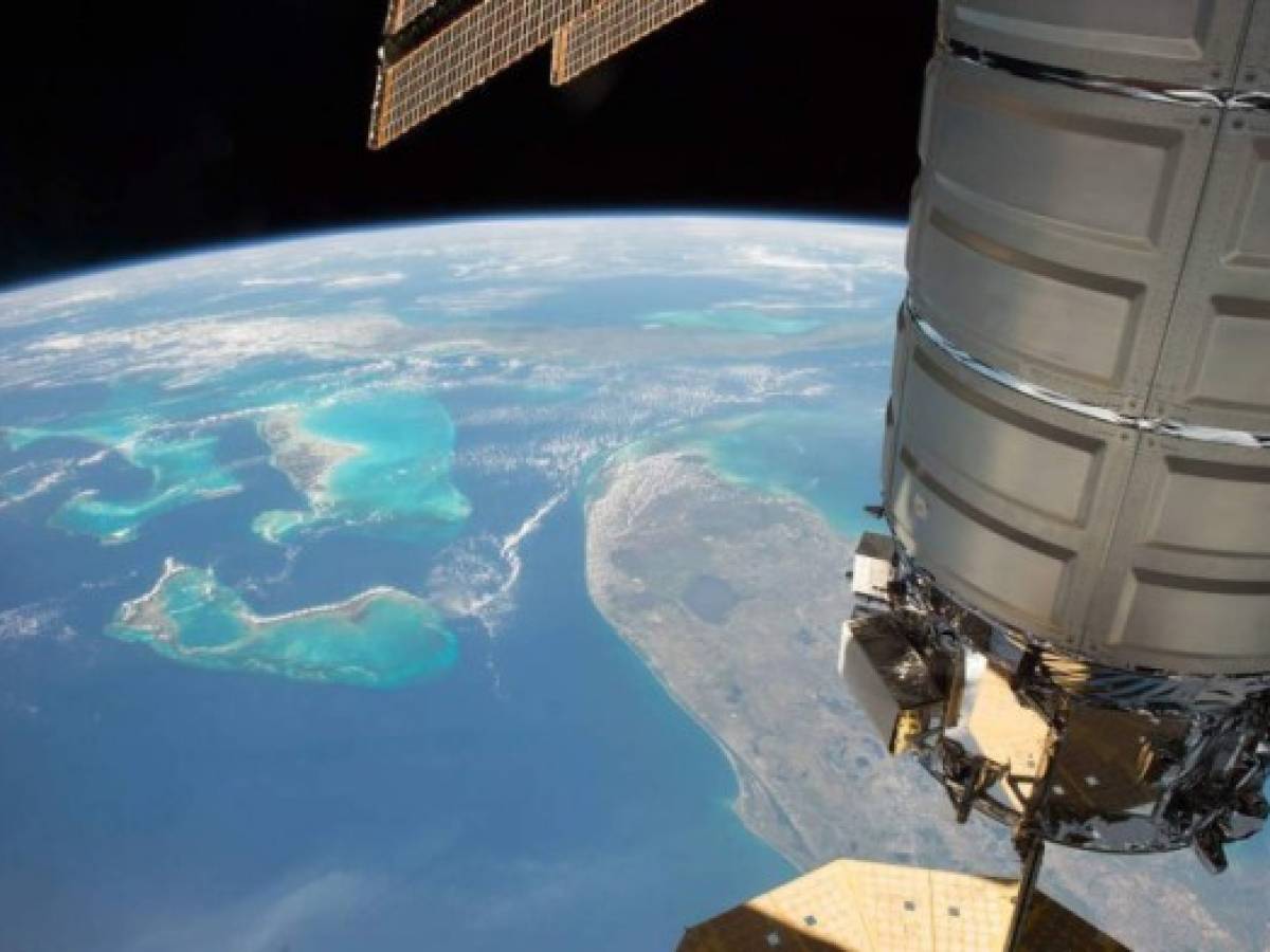 ¡Histórico!: El satélite tico comienza a transmitir desde el espacio