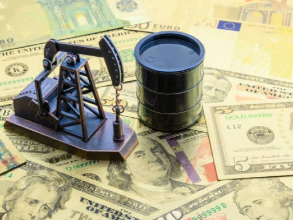 El precio del petróleo subió más de 14% tras ataques a Arabia Saudí
