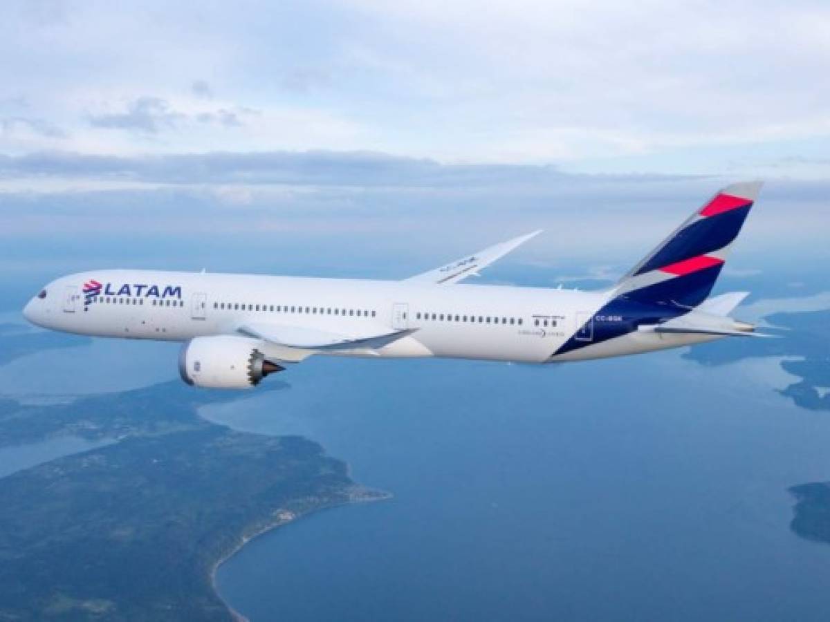 LATAM Airlines agudiza su crisis por la pandemia