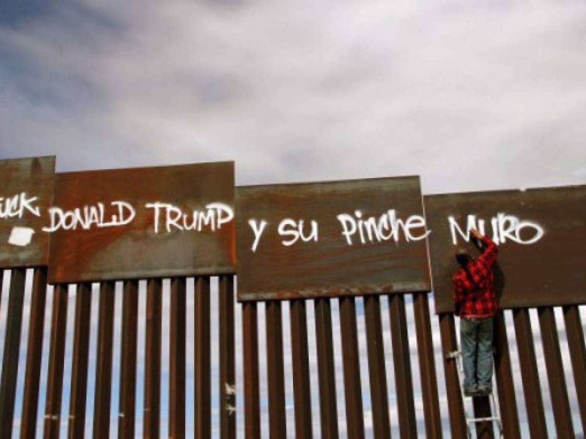 Cemex: No participaremos en construcción de muro fronterizo