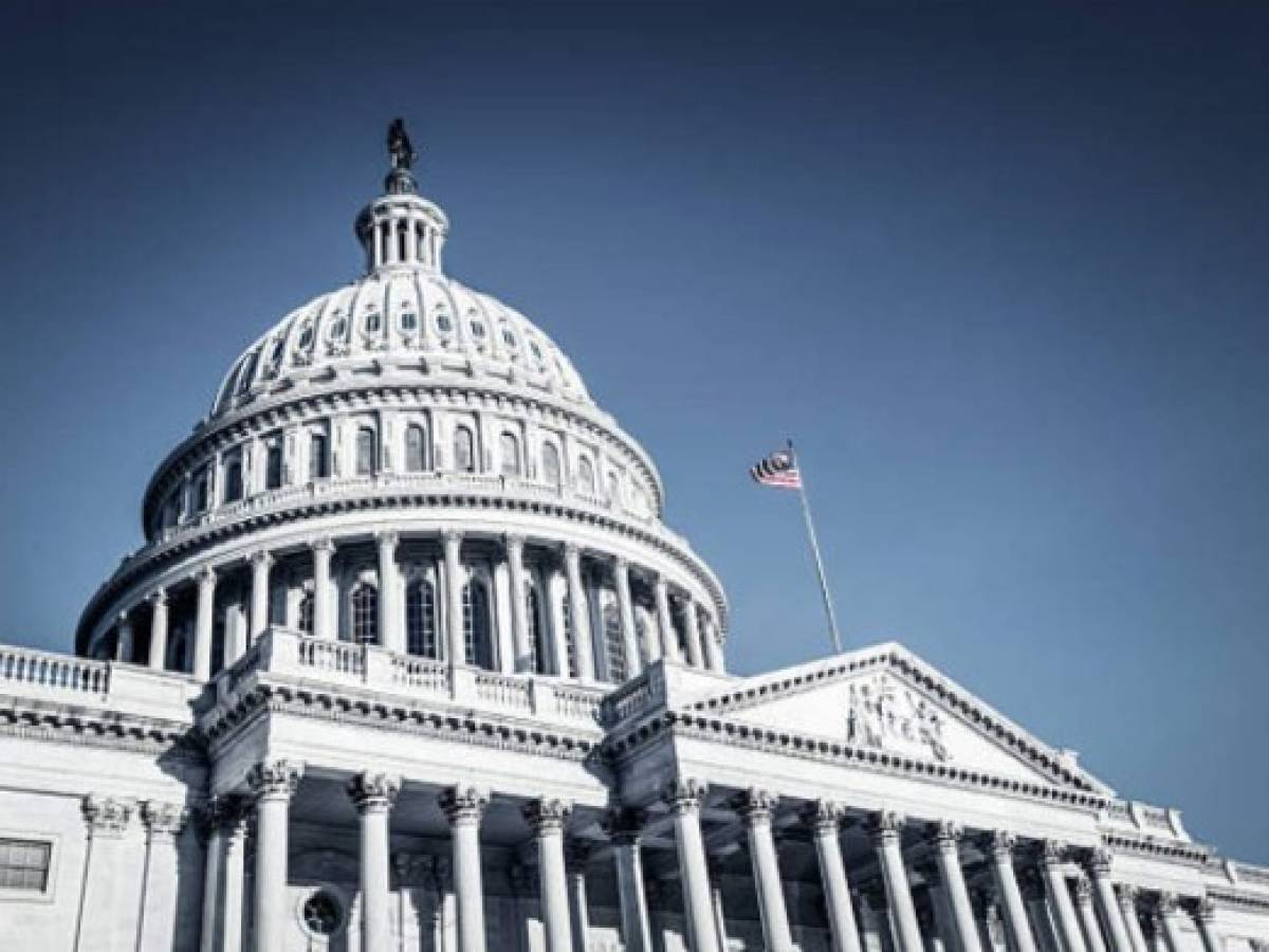 Crece la tensión en el Congreso de EEUU para evitar cierre del gobierno