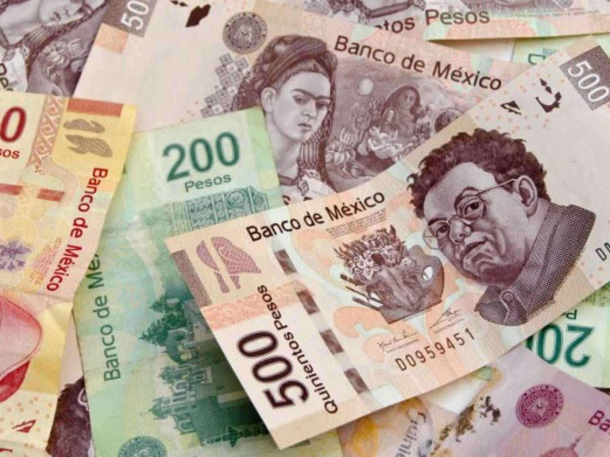 ¿Por qué 'peso' es el nombre de tantas monedas en América Latina?