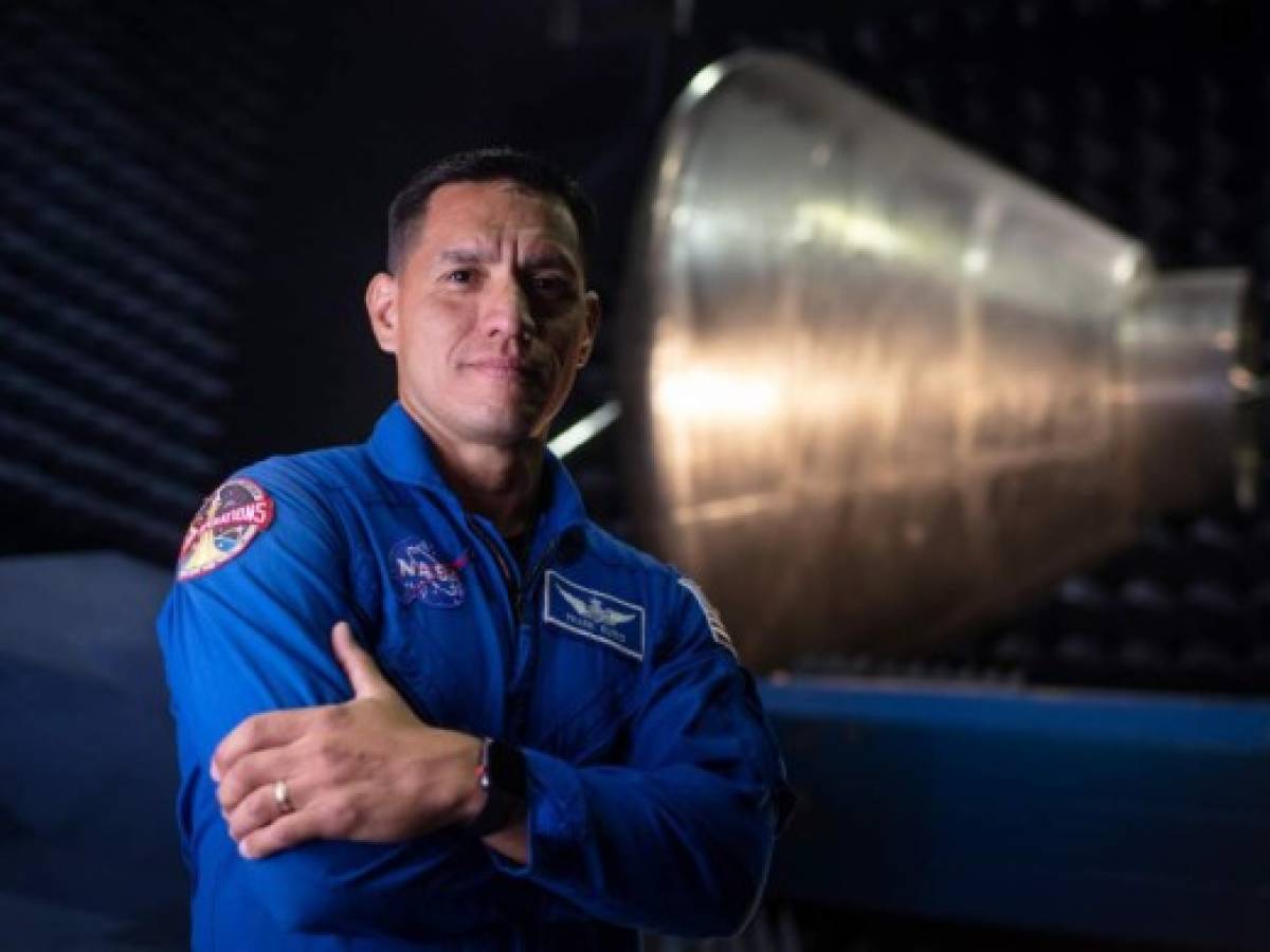 Frank Rubio, parte del equipo NASA para llegar a la Luna