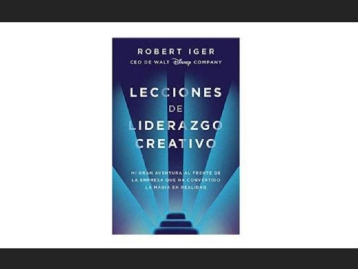 -Buena economía para tiempos difíciles, de Esther Duflo y Abhijit Banerjee. Los autores, ganadores del premio Nobel de Economía, son además 'muy buenos en hacer accesible la economía para las personas comunes,' dice el filántropo.