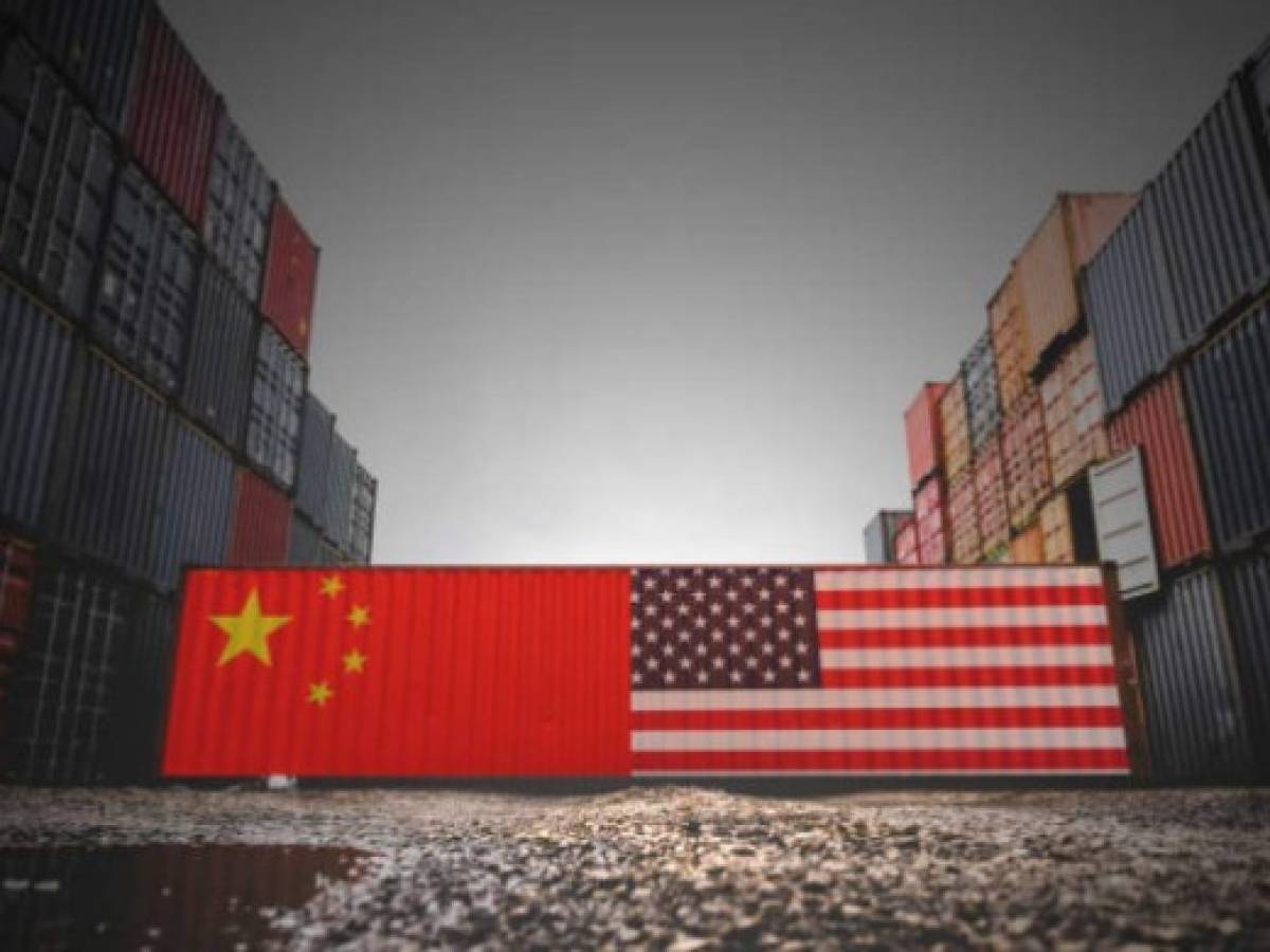 Trump amenaza una vez más a China por acuerdo comercial