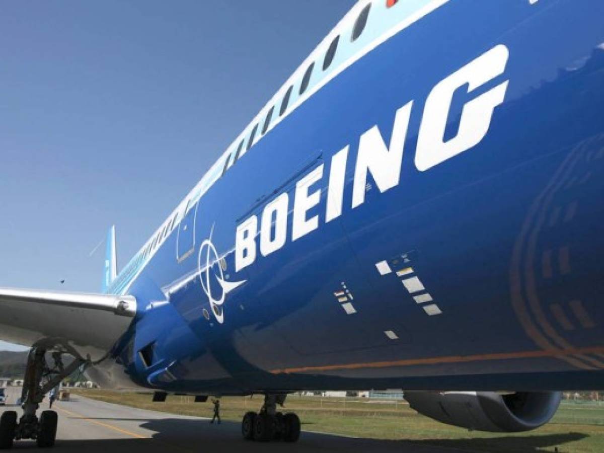 Nuevo CEO de Boeing asume con el reto de enfrentar la crisis del 737 MAX