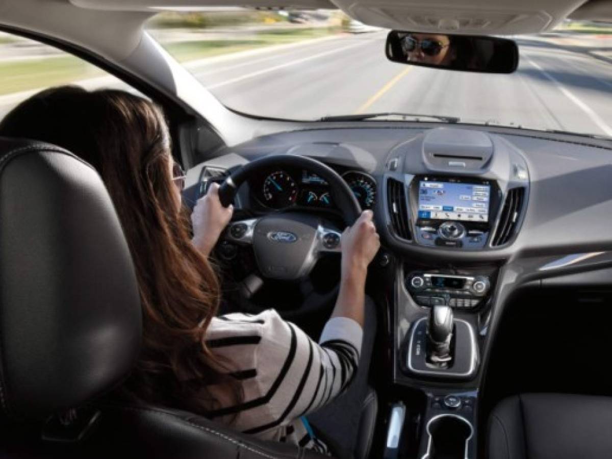 Todos los autos de Ford incorporarán Apple CarPlay y Android Auto