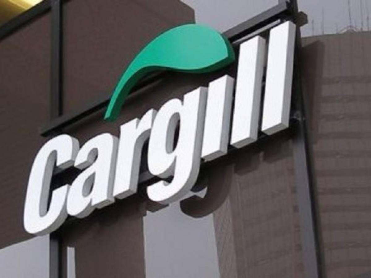 Brasileña JBS compró división porcinos de Cargill