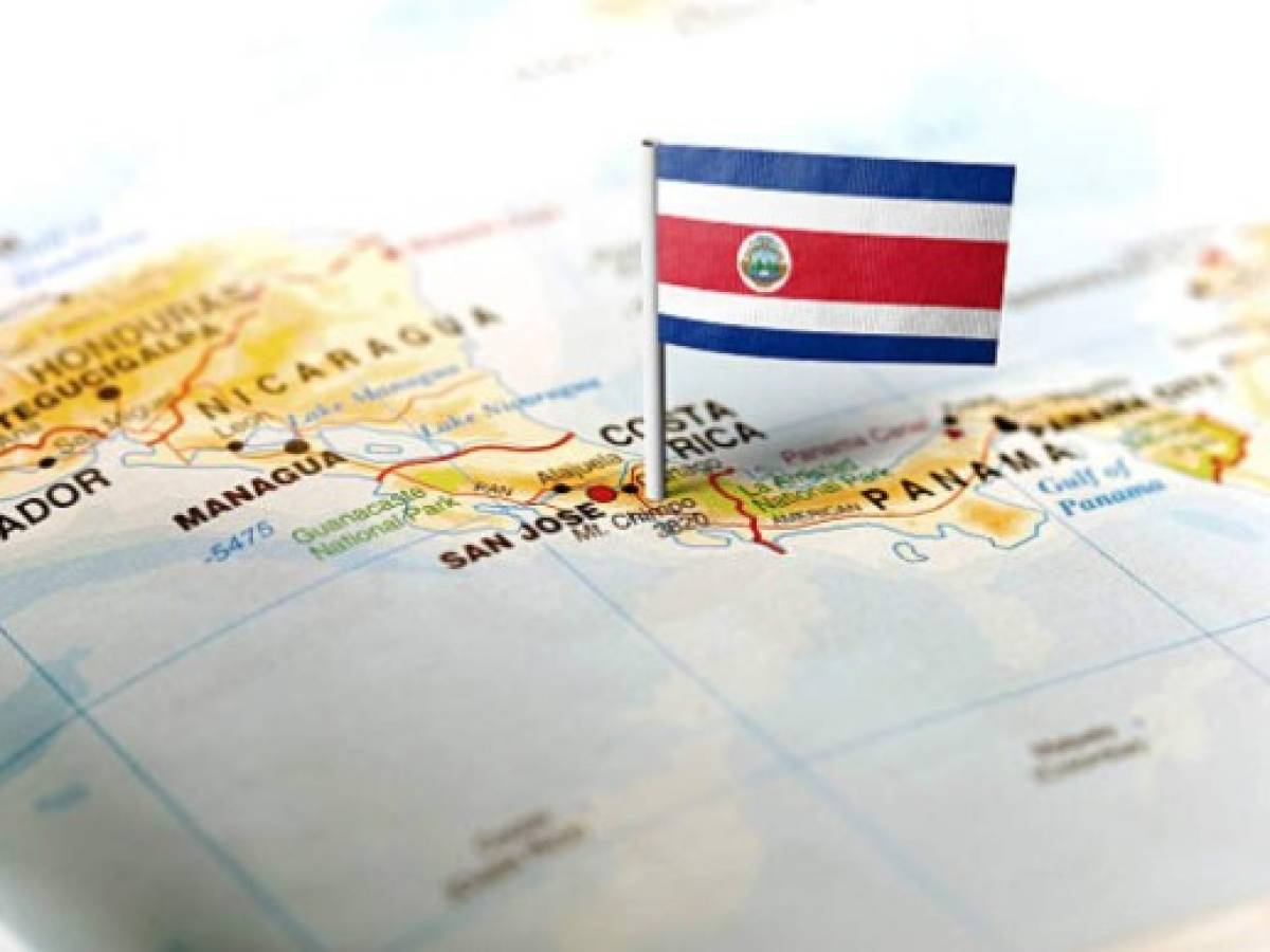 Costa Rica anuncia drástico paquete de corte de gastos por déficit fiscal