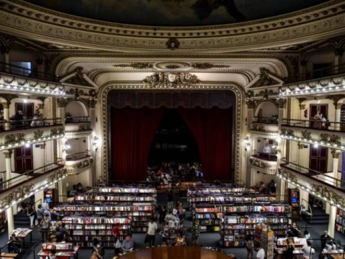 View of the 'El Ateneo Grand Splendid' bookstore in Buenos Aires, Argentina, on January 9, 2019. - El Ateneo Grand Splendid is a bookshop in Buenos Aires that was named the 'world's most beautiful bookstore' by National Geographic in 2019. (Photo by RONALDO SCHEMIDT / AFP) View of the 'El Ateneo Grand Splendid' bookstore in Buenos Aires, Argentina, on January 9, 2019. - El Ateneo Grand Splendid is a bookshop in Buenos Aires that was named the 'world's most beautiful bookstore' by National Geographic in 2019. (Photo by RONALDO SCHEMIDT / AFP)