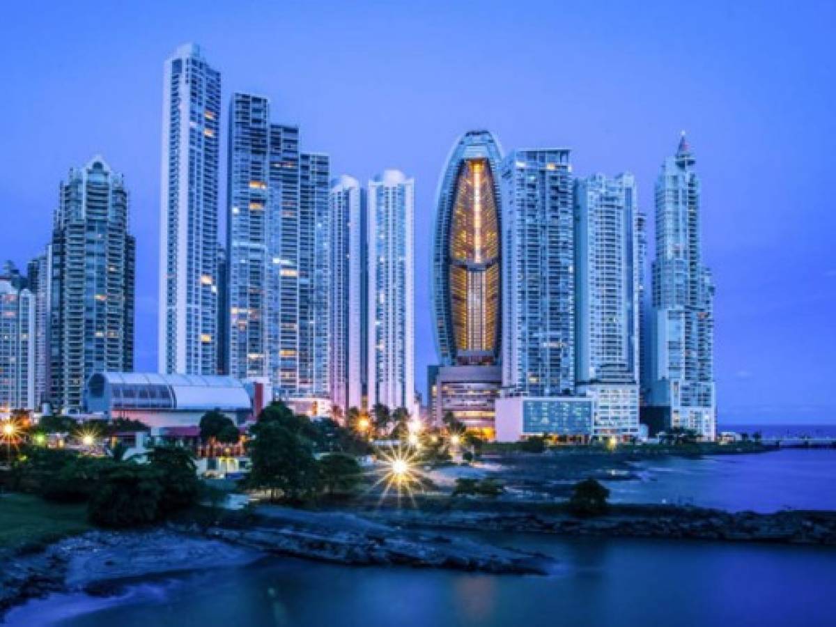 Trump reclama US$75 millones de propietarios de condominio en Panamá