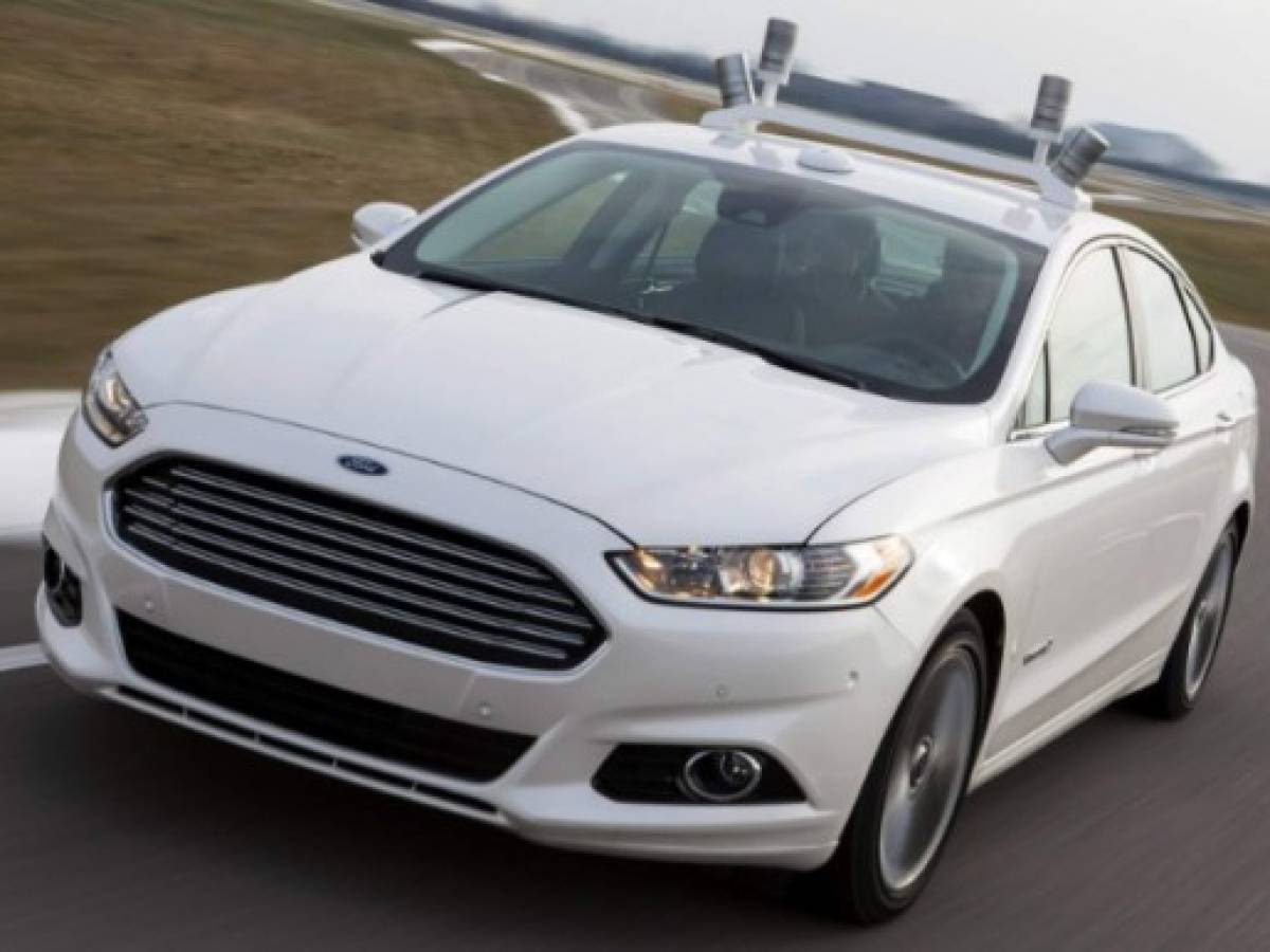 Lyft y Ford se asocian para lanzar vehículos autónomos