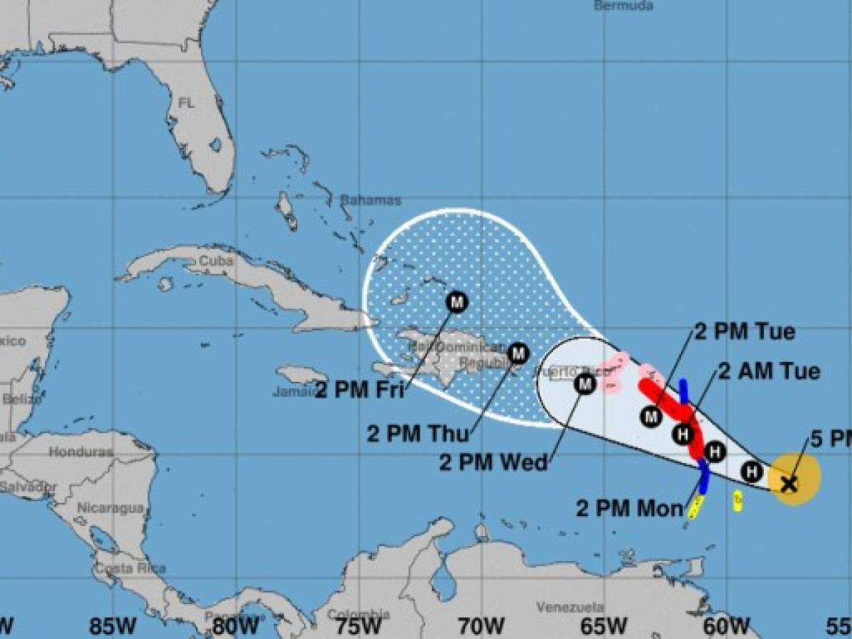 María se convierte en huracán y va rumbo al Caribe