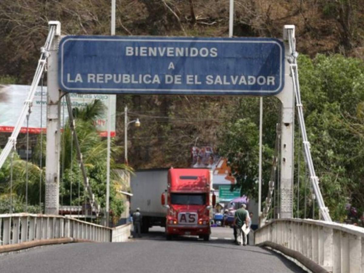 El Salvador negocia unión aduanera con Guatemala y Honduras