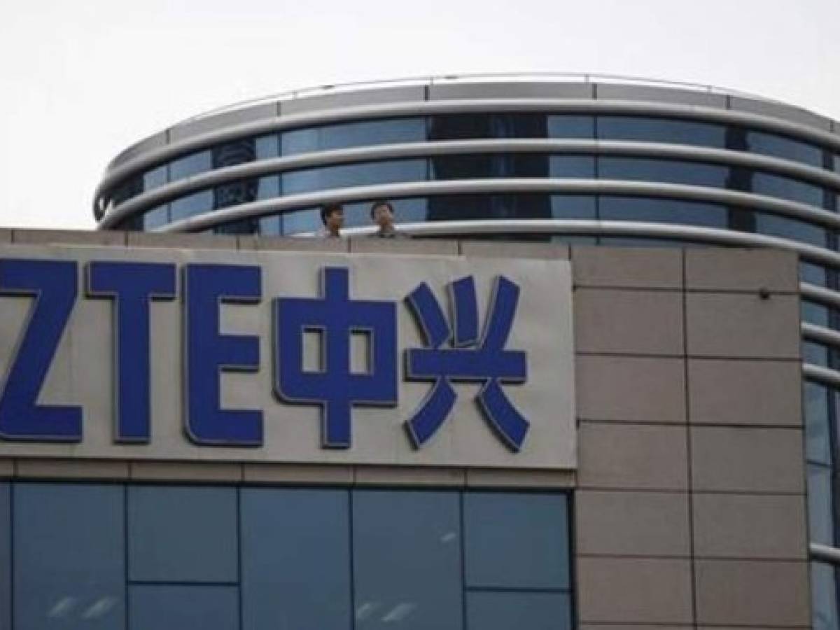 EEUU suspende exportación de componentes al gigante chino ZTE