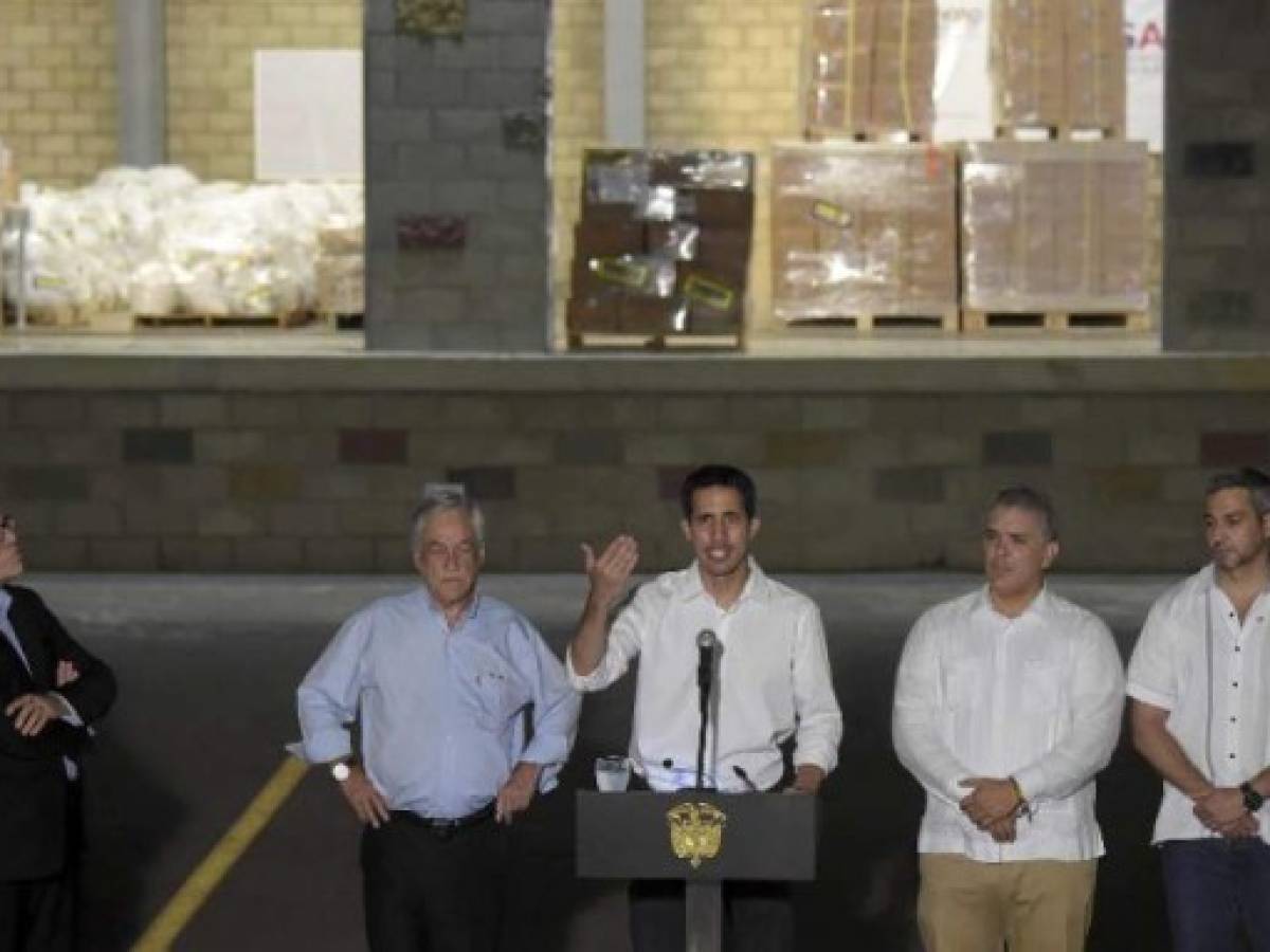 De izquierda a derecha: Luis Almagro, secretario general de la OEA; Sebastián Piñera, presidente de Chile; Juan Guaidó, líder opositor juramentado como presidente encargado de Venezuela; Iván Duque, presidente de Colombia y Mario Abdo Benítez, presidente de Paraguay. De izquierda a derecha: Luis Almagro, secretario general de la OEA; Sebastián Piñera, presidente de Chile; Juan Guaidó, líder opositor juramentado como presidente encargado de Venezuela; Iván Duque, presidente de Colombia y Mario Abdo Benítez, presidente de Paraguay.