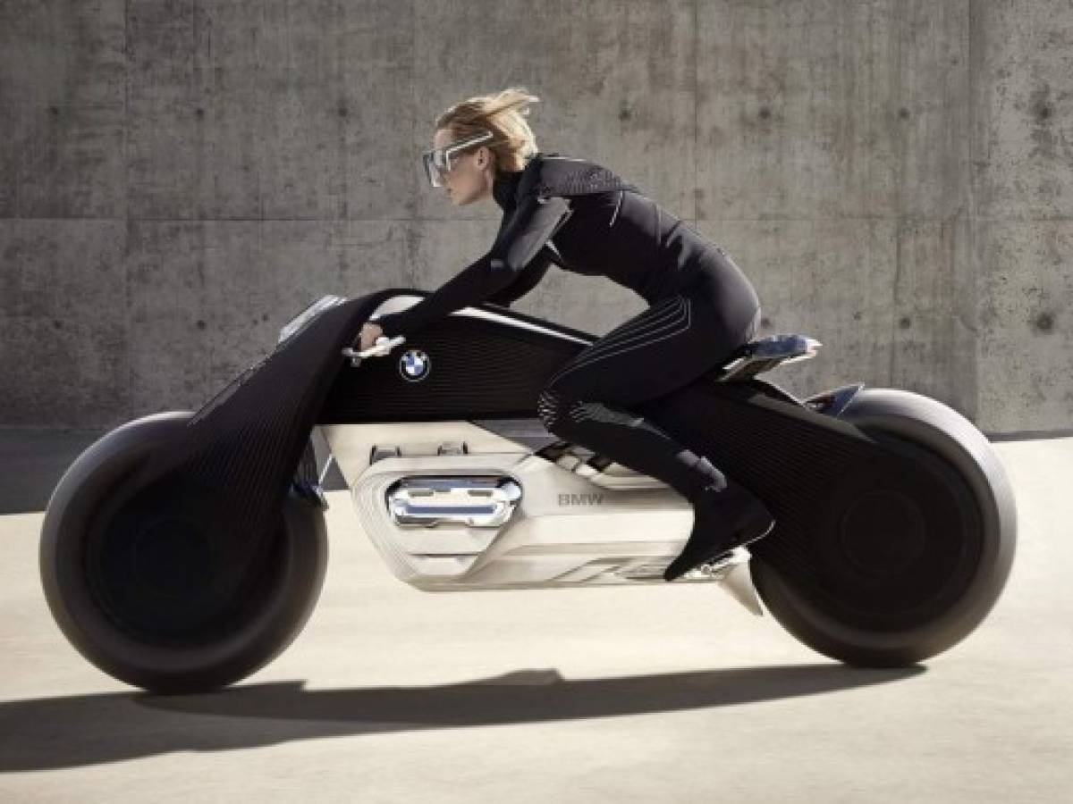 La moto del futuro es de BMW ( y para manejar sin casco)