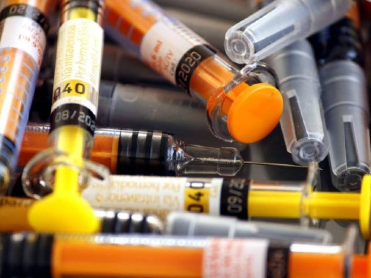 Industria farmacéutica promete vacuna contra Covid-19 en 18 meses