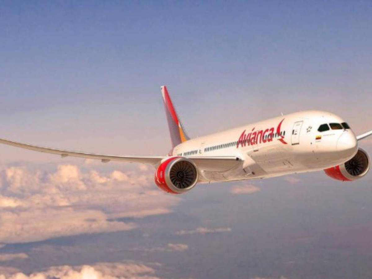 Avianca cancela 233 vuelos por paro de pilotos en Colombia
