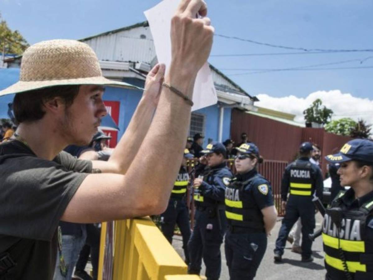 Costa Rica vive el cuarto día de bloqueos en protesta contra la reforma fiscal