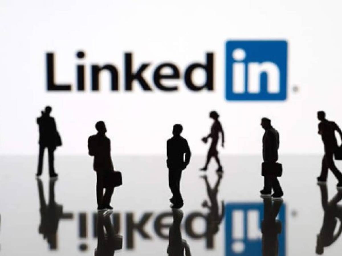 Actualizar el perfil de LinkedIn no significa estar buscando un nuevo empleo