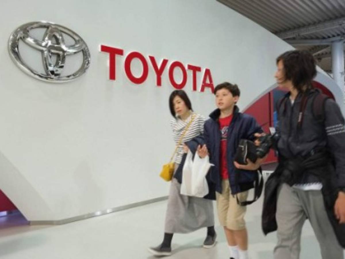 Tras ataque de Trump: Japón defiende a Toyota y a su industria