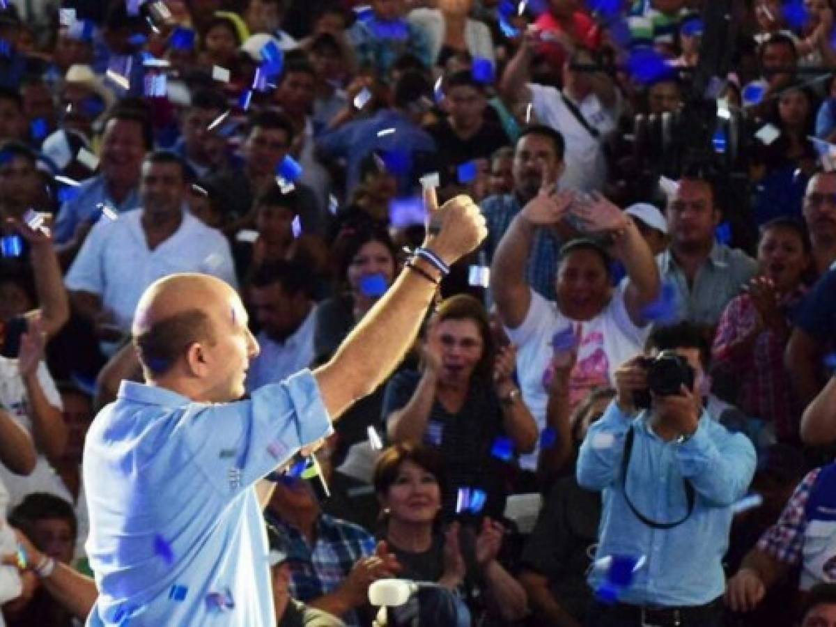 El Salvador: El empresario Javier Simán lanza precandidatura a la presidencia