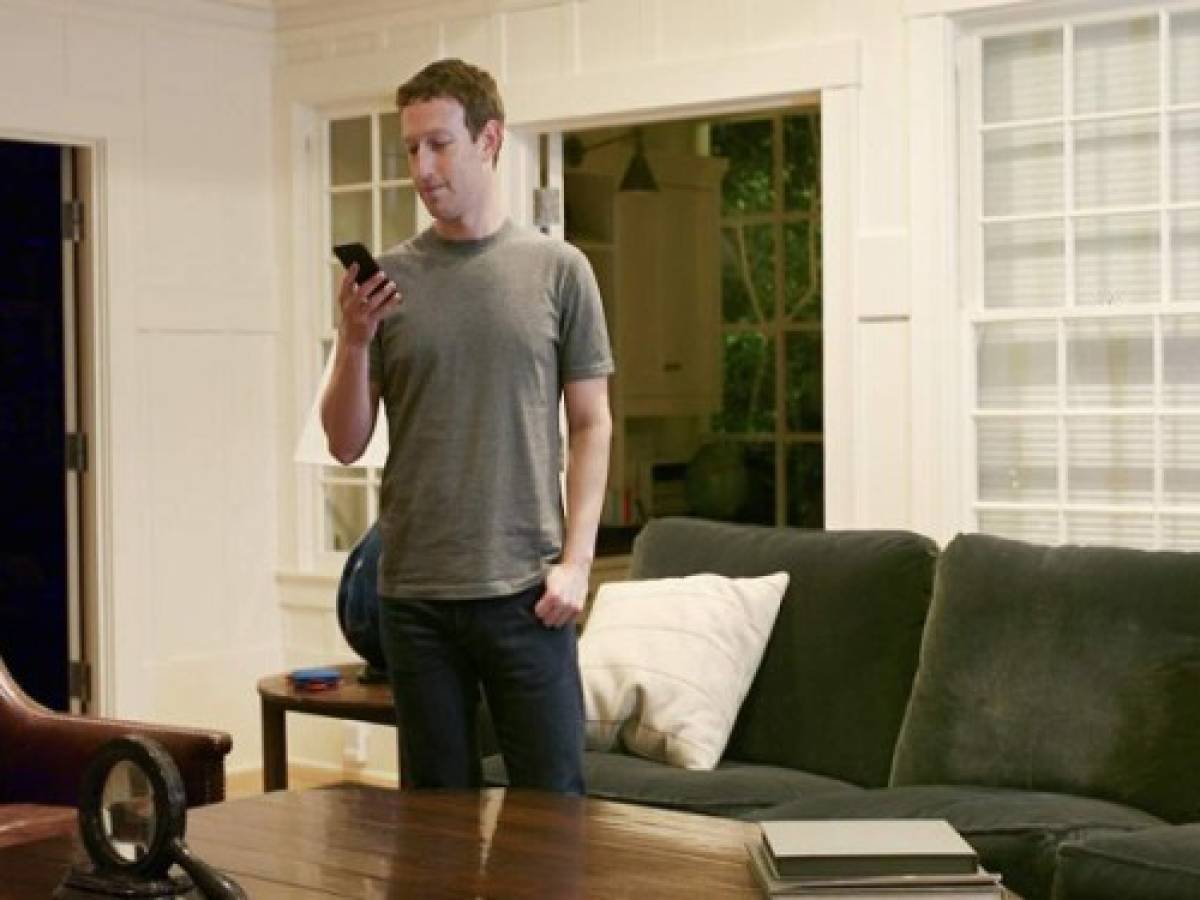 Facebook lanza su propio asistente virtual en EEUU