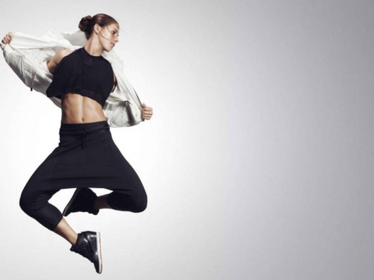 Nike afila la puntería al segmento de ropa para mujeres