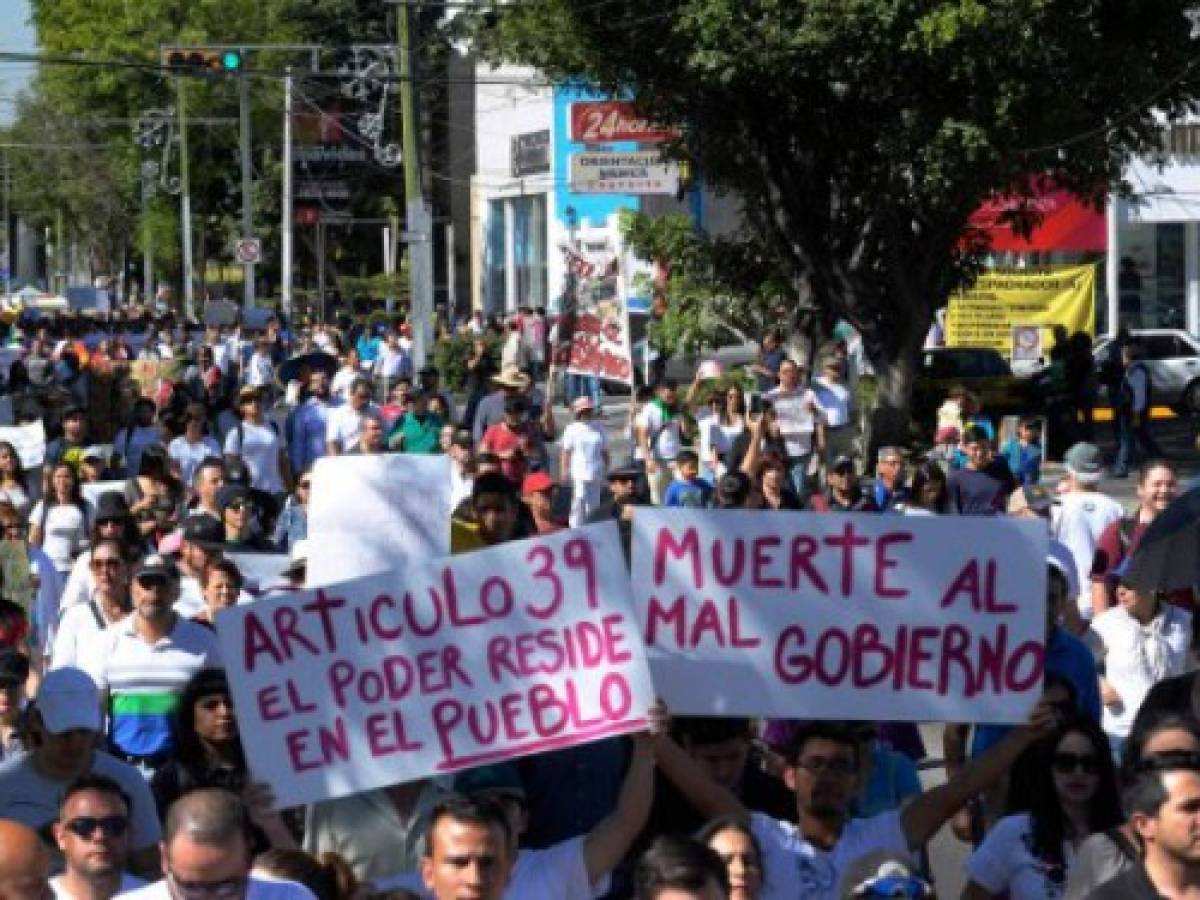 México: Crece el descontento por el 'gasolinazo'