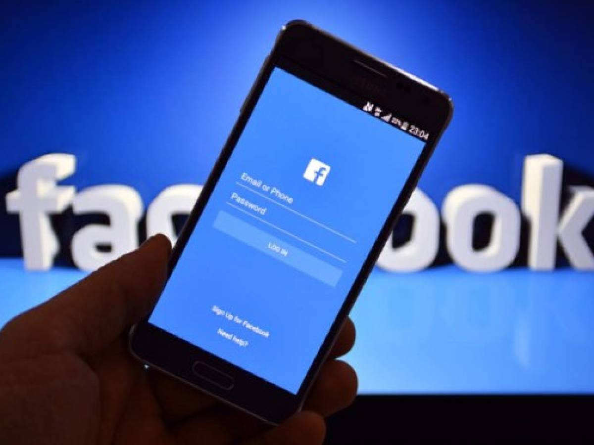 Facebook prohíbe apoyar el supremacismo blanco y el separatismo