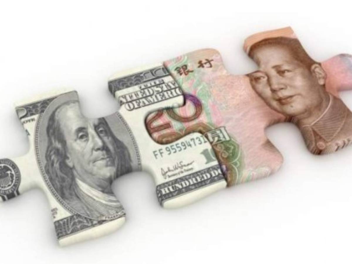 Pekín desafía a Trump dejando caer el yuan hasta el nivel más bajo en una década
