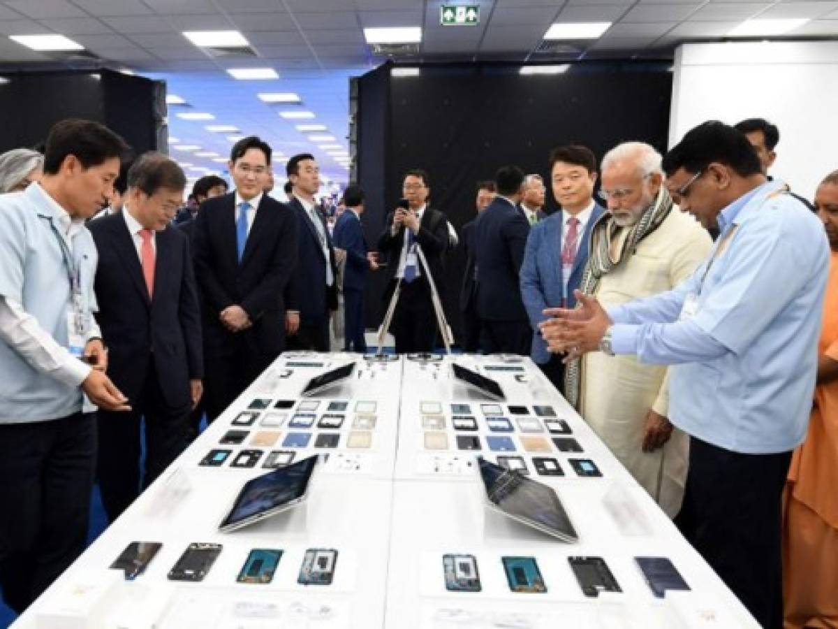 Samsung abre en la India la mayor fábrica de smartphones del mundo