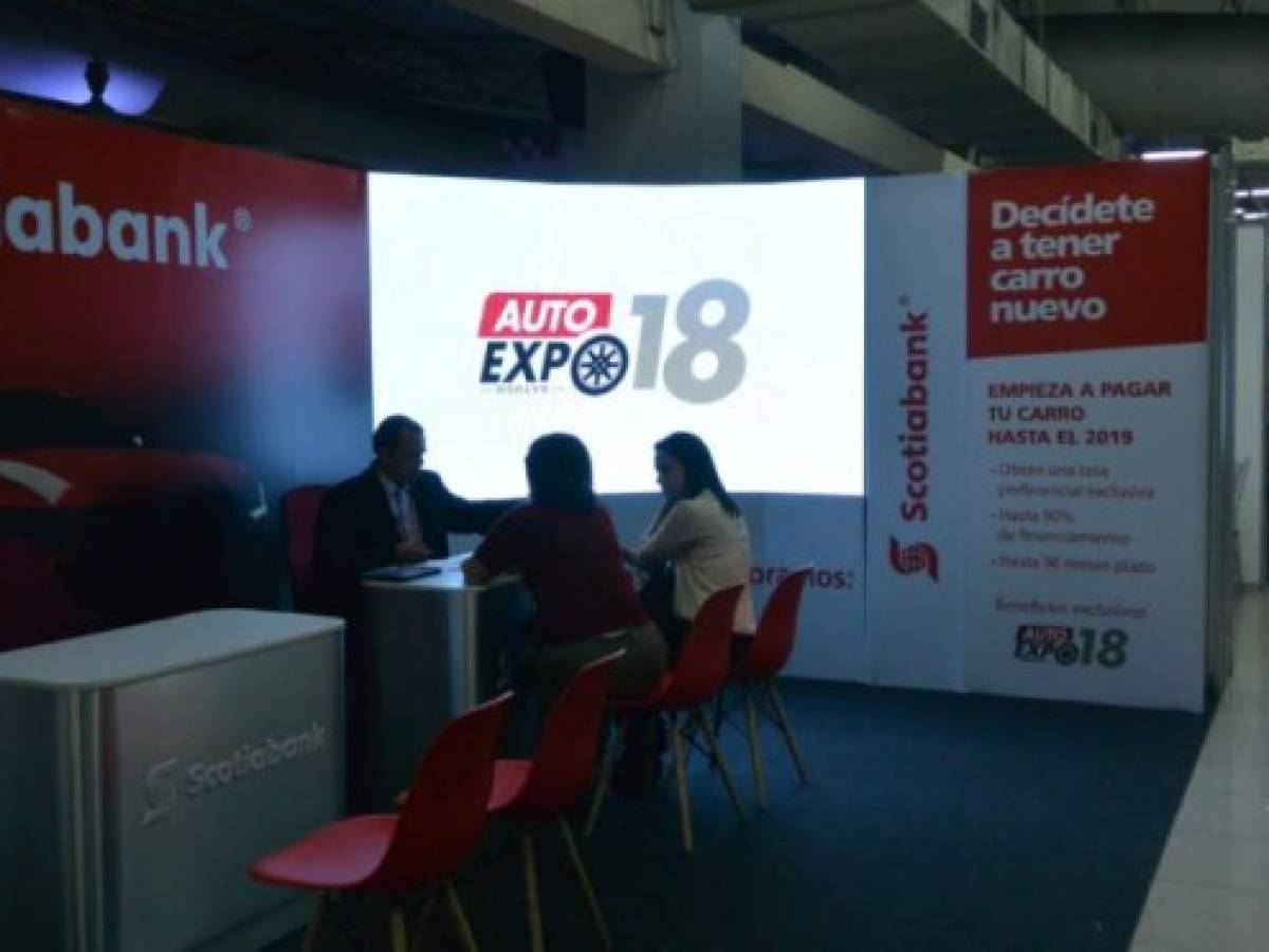 La Autoexpo presenta la oferta de 27 marcas de autos, cuatro de motocicletas y se cuenta además con la participación de instituciones financieras que facilitarán información sobre créditos para la compra de autos nuevos. La Autoexpo presenta la oferta de 27 marcas de autos, cuatro de motocicletas y se cuenta además con la participación de instituciones financieras que facilitarán información sobre créditos para la compra de autos nuevos.
