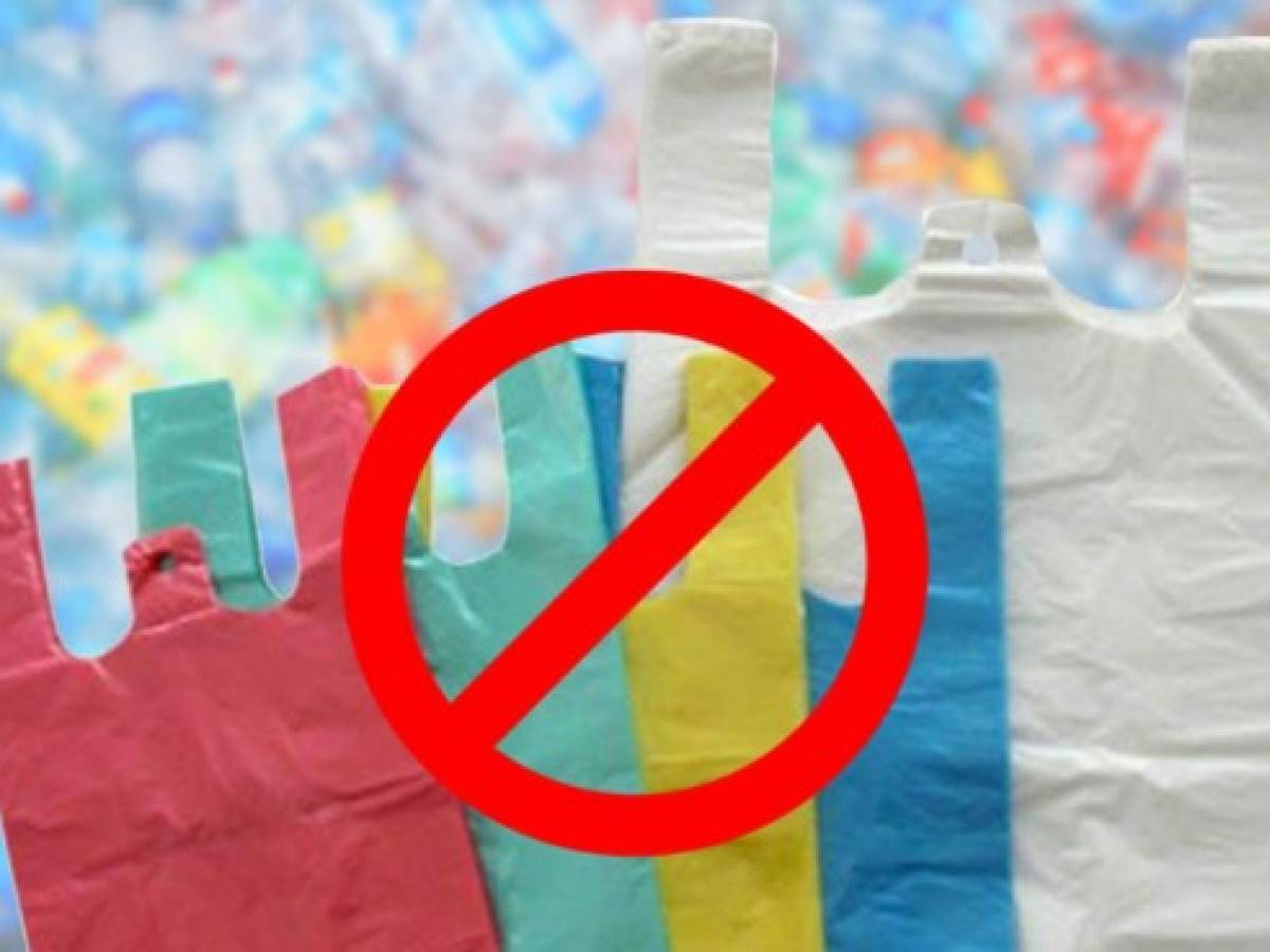 Ley contra plástico despierta polémica en Costa Rica