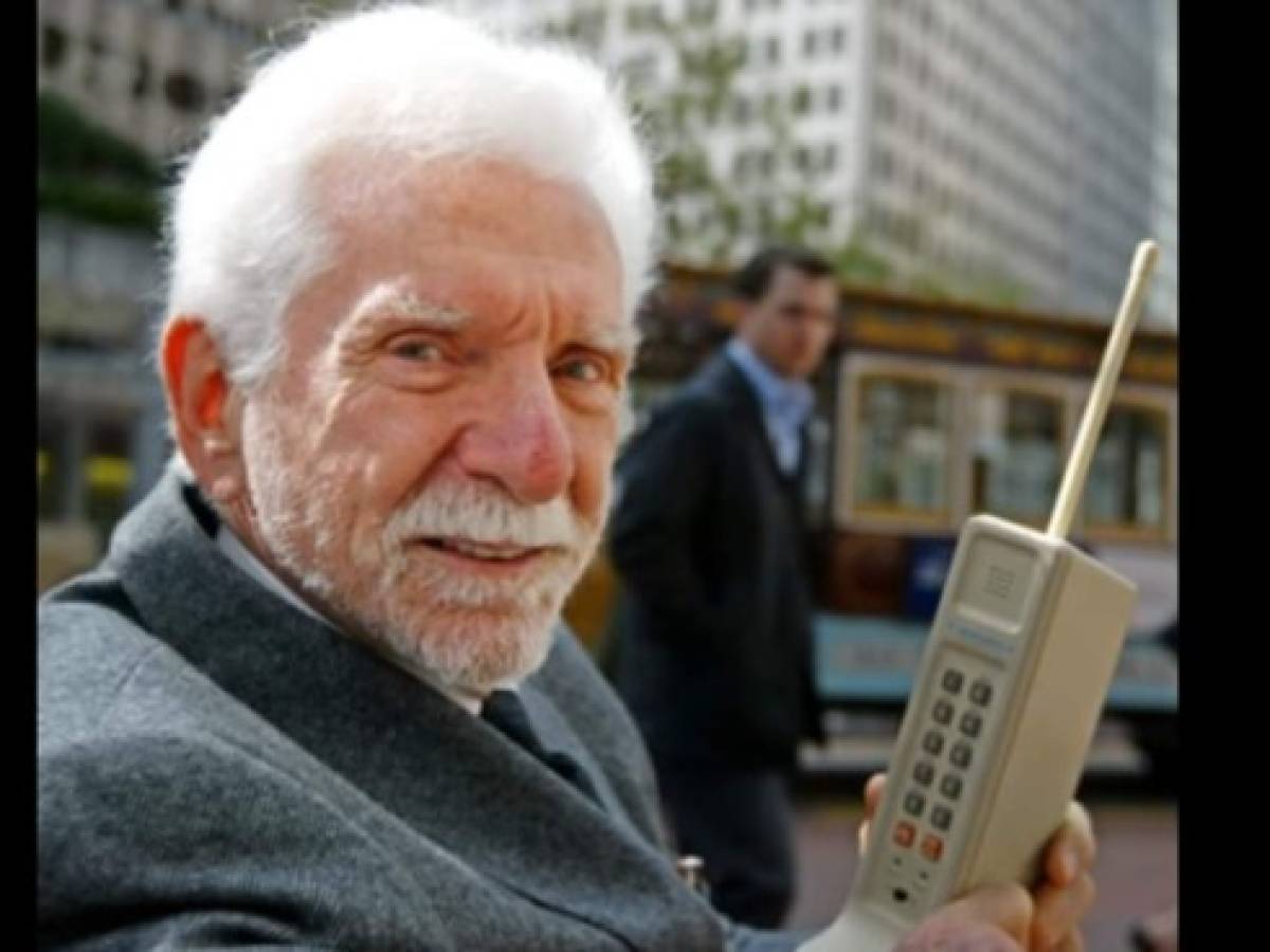 Así fue la primera llamada por celular, hace 46 años