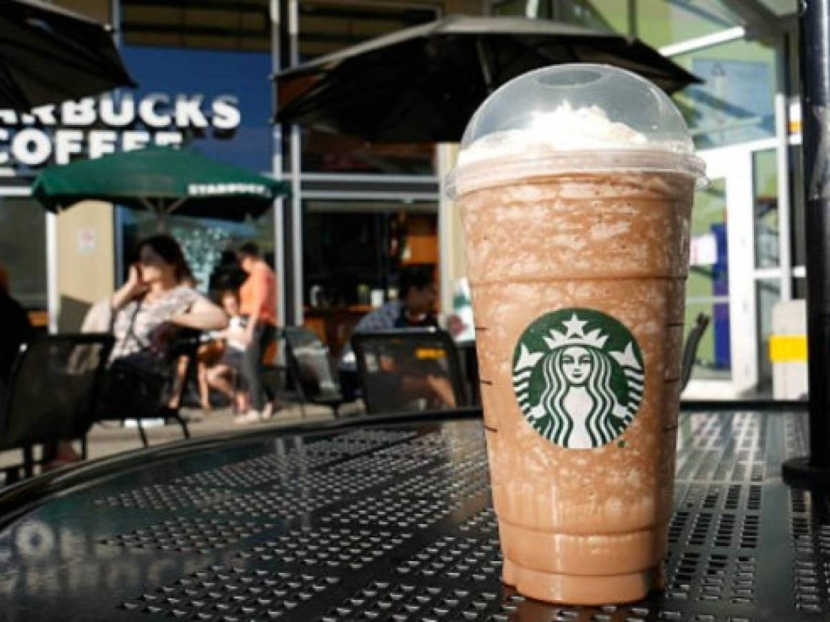 ¿Qué hace que las ventas de frappes de Starbucks bajen?