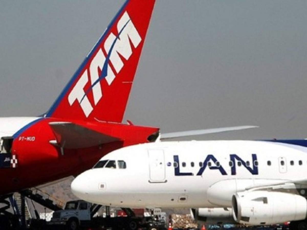 Latam Airlines carretea, pero le cuesta despegar
